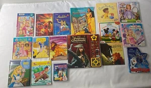 DISNEY Barbie Sofia Pocahontas Alice Mickey Frozen Aladdin Mixed Books (17) - Foto 1 di 4