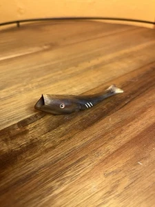 Porta cigarrillos vintage tallado cuerno pez - Imagen 1 de 6