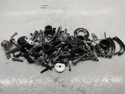 Крепления в ассортименте 2017 Triumph Bonneville Bobber - B60072BBB - Изображение 1 из 4