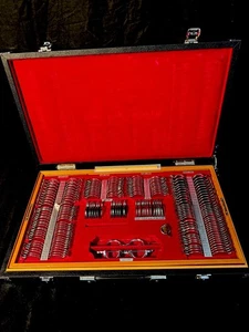 Vintage Optometrist Eye Doctor Trial Lens & Fitting Kit In Locking Case - Picture 1 of 17