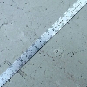 Vogel Stahllineal Querschnitt 13 x 0,5 mm Lineal Stahlmaßstab Nullpunkt Mittig - Bild 1 von 1