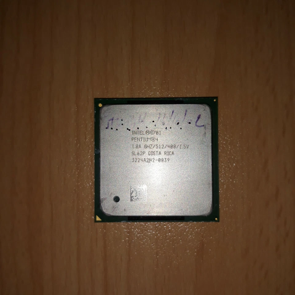 CPU INTEL P4 1,8 GHZ 478 SL62P - Immagine 1 di 1