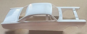 AMT 66 Ford Fairlane Scale 1/25 ( body ) no box - Picture 1 of 2