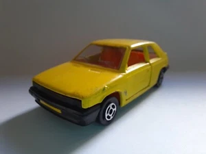 GUISVAL yellow Renault 11 1/64 Made in Spain vintage car R11 coche voiture rare - Imagen 1 de 9