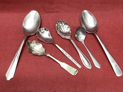 Смешанный лот из 6 винтажных сервировочных ложек из нержавеющей стали разных размеров, применений и брендов - Изображение 1 из 4