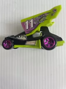Hot Wheels Mattel Diecast Outlaw Dirt Speedway Sprint Car. VGC. 1.64 Scale. - Picture 1 of 7