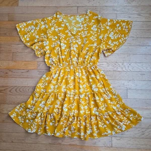Urbanic Summer Women's Short Yellow Floral V Neck Dress Ruffle Size Small - Picture 1 of 6