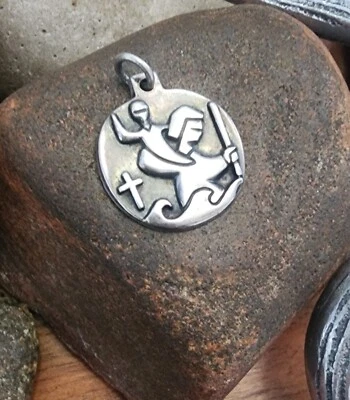 Medallón retirado James Avery St. Christopher 7,79 gramos Foto 1 de 3
