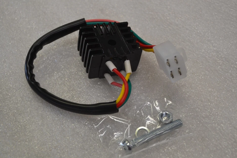 Rectificador de voltaje Honda CB350 CB450 CB360 31700-455-671 31700-358-305 - Repro Foto 1 de 1