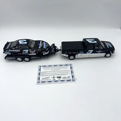 NASCAR 1 24 Diecast Truck And Open Trailer Dale Earnhardt 2001 Crew Cab Lot - Image 1 of 4