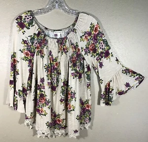 Love on a Hanger M Peasant Top Crochet Smocked Boho Floral 3/4 Sleeve Womens C1 - Picture 1 of 12