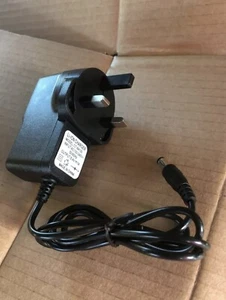 7.4V Battery Charger For RC Bait Boat Battery. Brand New. 3 Pin Plug. Uk - Picture 1 of 3