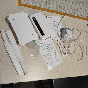 CSG LTE Gateway Wireless Router CSG-m106 Only Missing Screws For Mounting - Picture 1 of 10