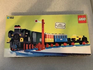 LEGO Set 182, Eisenbahn mit Motor in OVP, ca. 1975, müsste komplett sein! - Bild 1 von 18