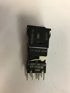 01-645234 and 01-748230 switch LICON SWITCH NOS - Picture 1 of 1