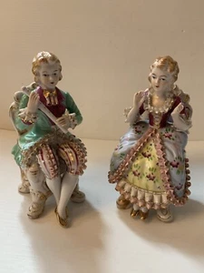 VINTAGE BONE CHINA LACE Women & Man with FLUTE FIGURINE - Picture 1 of 11