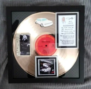 Dolly Parton GOLD AWARD White Limozeen mit Zusatzzubehör & Foto - Bild 1 von 9