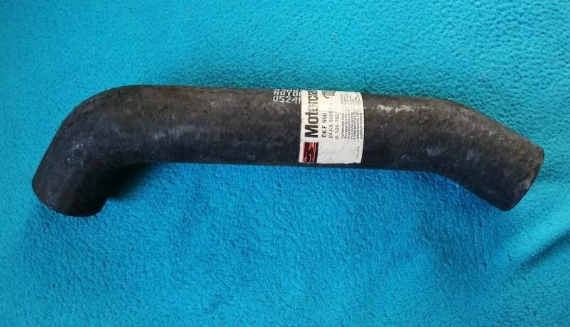 Ford Escort MK3 Kühlerschlauch Oldtimer Neu - Image 1 of 1