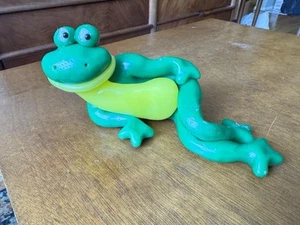 Vintage Northern Lights Candles Sexy Frog - Signed By Artist Unique Candle - Picture 1 of 4