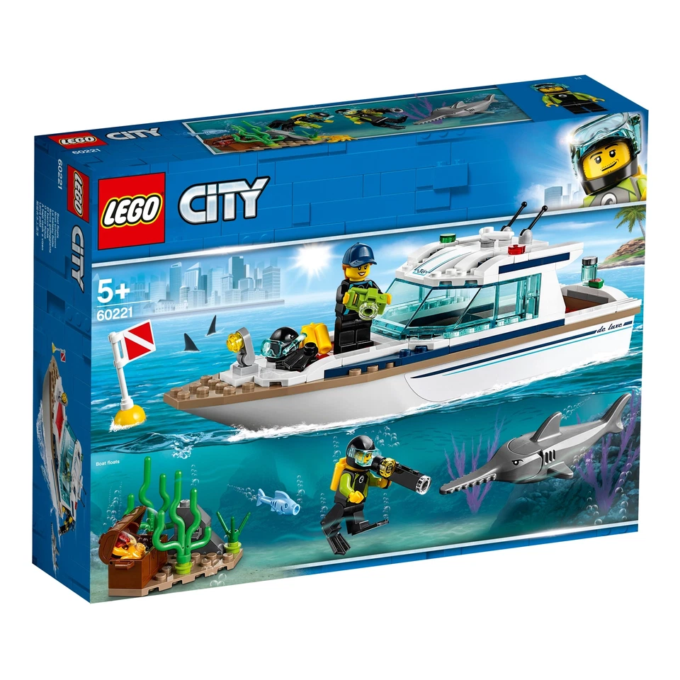 LEGO CITY: Diving Yacht (60221)