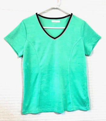 EUC Women's Athletic Shirt, Quick Dry Made For Life, Short Sleeve, V Neck, M - Image 1 of 4