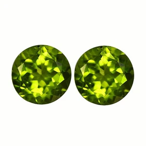 3.89 Ct VVS - VVS-2  [2Pcs Pair] Beautiful Round 7.7 MM Green Natural Peridot - Picture 1 of 4
