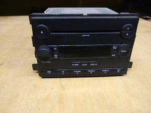 2006 Ford Focus Radio/CD Player - Picture 1 of 4