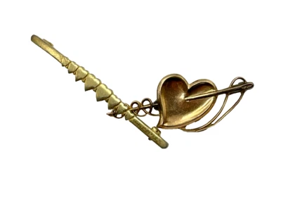 Alfileres/broches de corazón chapados en oro Foto 1 de 2