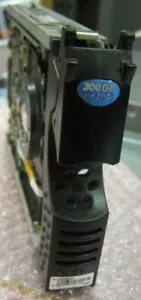 EMC 300GB 15K FC CX-4G15-300 2GB/4GB HDD Hard Drive hot plug 005048731 - Picture 1 of 1