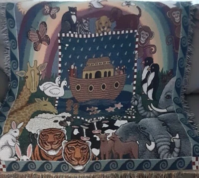 American Weavers Arca de Noé y todos sus animales manta con flecos 48 x 64 Foto 1 de 4