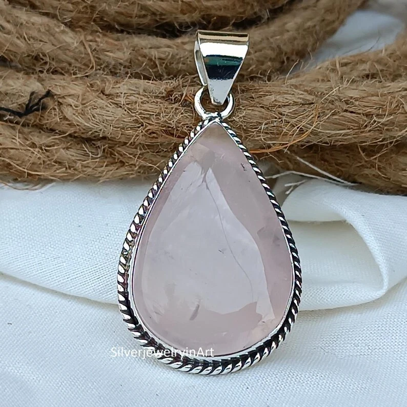 Colgante de piedra de cuarzo rosa hecho a mano de plata de ley 925 colgante de cumpleaños SD36 Foto 1 de 4
