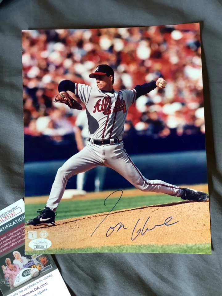 TOM GLAVINE SIGNED 8x10 PHOTO ATLANTA BRAVES BASEBALL HOF JSA COA - Image 1 of 1