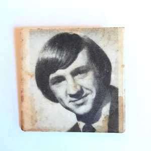Vintage PETER TORK The Monkees 1960's Pin Back Photo Button ORIGINAL Merchandise - Picture 1 of 3