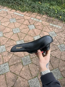 Selle Royal Freedom Damen Fahrrad Sattel Schwarz City Trekking - Bild 1 von 4