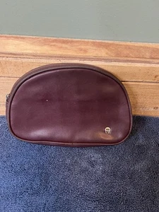 Etienne Aigner Cosmetic Case Personal Assets Vintage 8 x 5 Zip Oxblood Leather - Picture 1 of 9