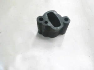 McCulloch Eager Beaver Blower 40005103 Carburetor Insulator part 219171 - Picture 1 of 3