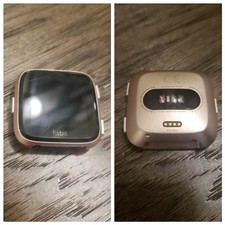 ROSE GOLD Fitbit Versa - PEBBLE ONLY/ FOR PARTS ONLY! Doesn't turn on!