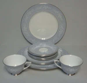 Royal Doulton VALLEYFIELD (H4911) 10 Piece Set TWO PLACE SETTINGS - Picture 1 of 3