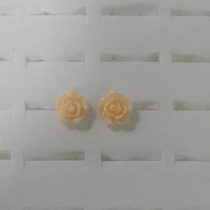 Style 27 Flower New Gift Womens Lady Girls Elegant Pearl Ear Clip Studs Earrings - Picture 1 of 1