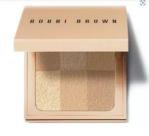 Bobbi Brown Nude Finitura Illuminante Polvere Pressata Compatta Nudo - Foto 1 di 2
