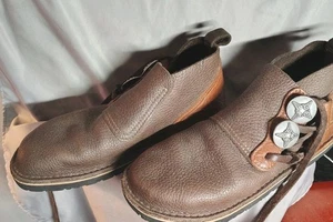 Renaissance Fair  Shoes. Coin Button. Handmade. Unisex. Mens 7 7 1/2 - Picture 1 of 8