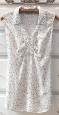 Blusa túnica top con cuello en V floral sin mangas talla S de maternidad 100 % rayón  Foto 1 de 4