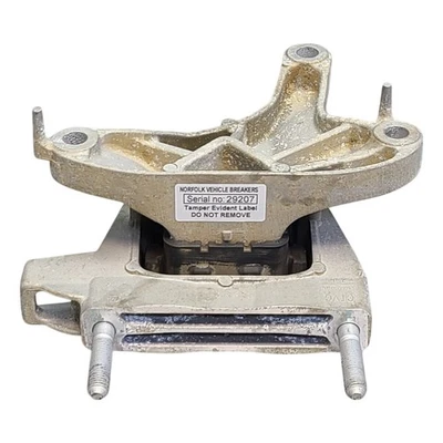 Peugeot 2008 GT P24 Left Engine Mount 9826551380 - Image 1 of 4