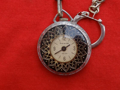 Vintage Lucerna Relógio Pingente de Corda Feminino "Feito na Suíça" - Imagem 1 de 4