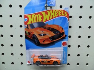 2024 hot wheels orange mazda MX-5 miata hw j-imports 3/10       69/250 - Picture 1 of 3