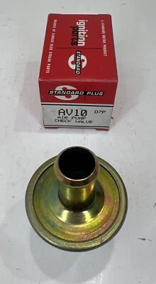 Válvula de retención de bomba de aire smog secundaria Standard Motor Products AV10 Foto 1 de 4