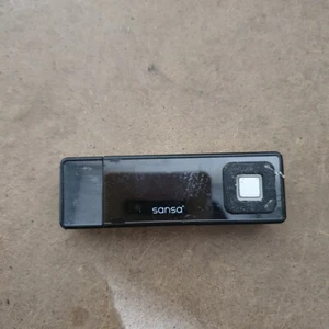 SanDisk Sansa Express Black Ultra-Thin FM Tuner 1GB Digital MP3 Player For Parts - Picture 1 of 7