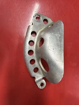 Yamaha Engine Guard Cover Shield  YZ400F YZ426F WR450F WR400F WR426F 5BE-2147A - Image 1 of 2