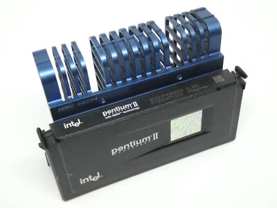 Intel Pentium II 266 MHz  SL265 w/ Large Passive Cooler  - Slot 1 - Image 1 of 3