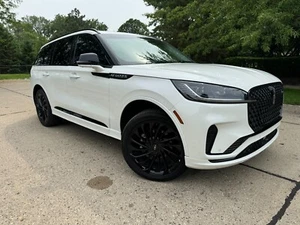 2025 Lincoln Aviator RESERVE AWD Leather panoramic sunroof FREE HAND DRIVE - Picture 1 of 35